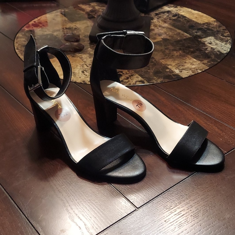 Nine west sandals